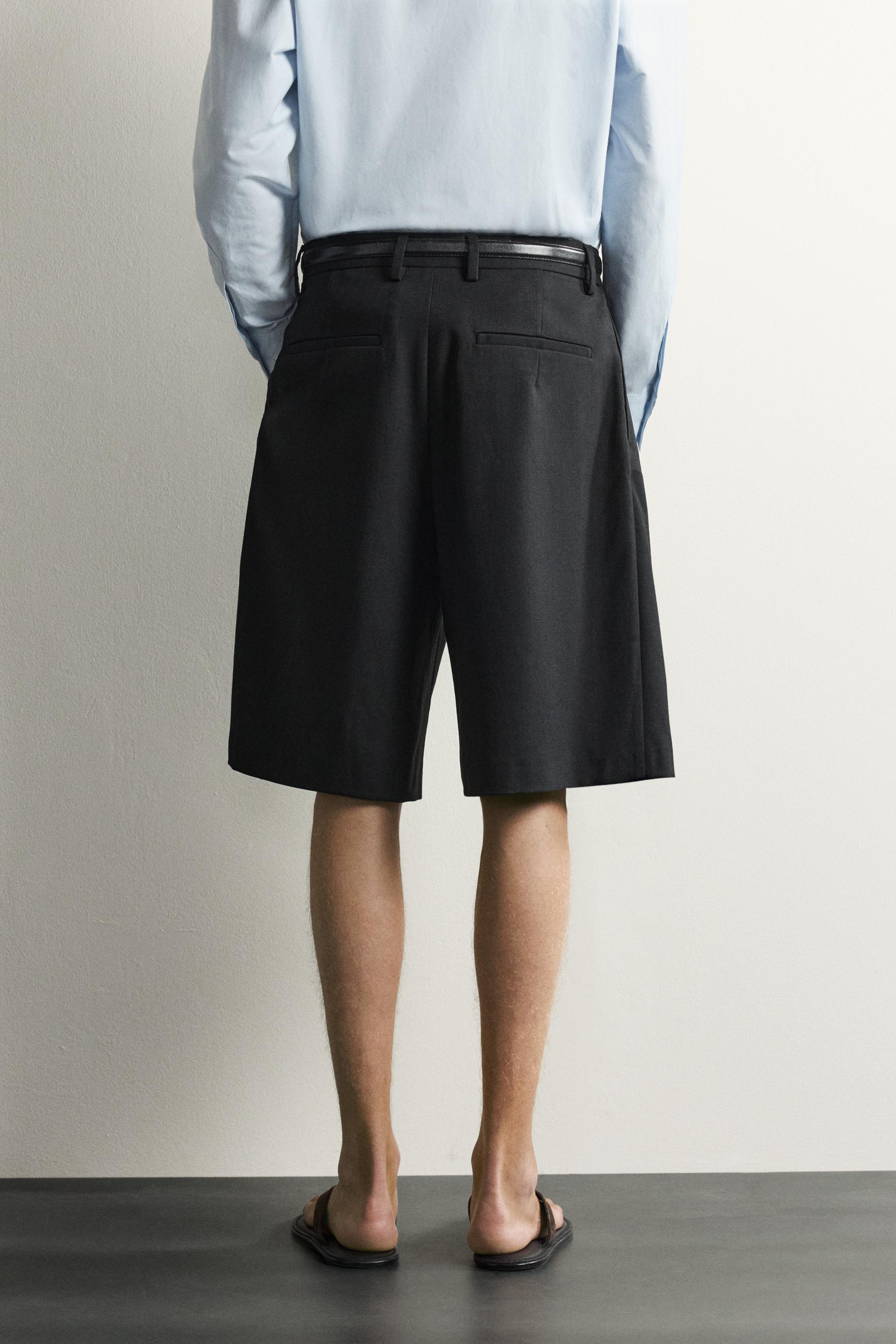 WIDE FIT PLEATED SHORTS
